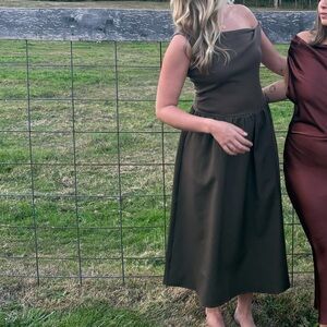 Elegant Brown/Green Midi Dress